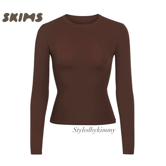 SKIMS FITS EVERYBODY LONG SLEEVE T-SHIRT COCOA XS NEW NWT - Picture 1 of 4